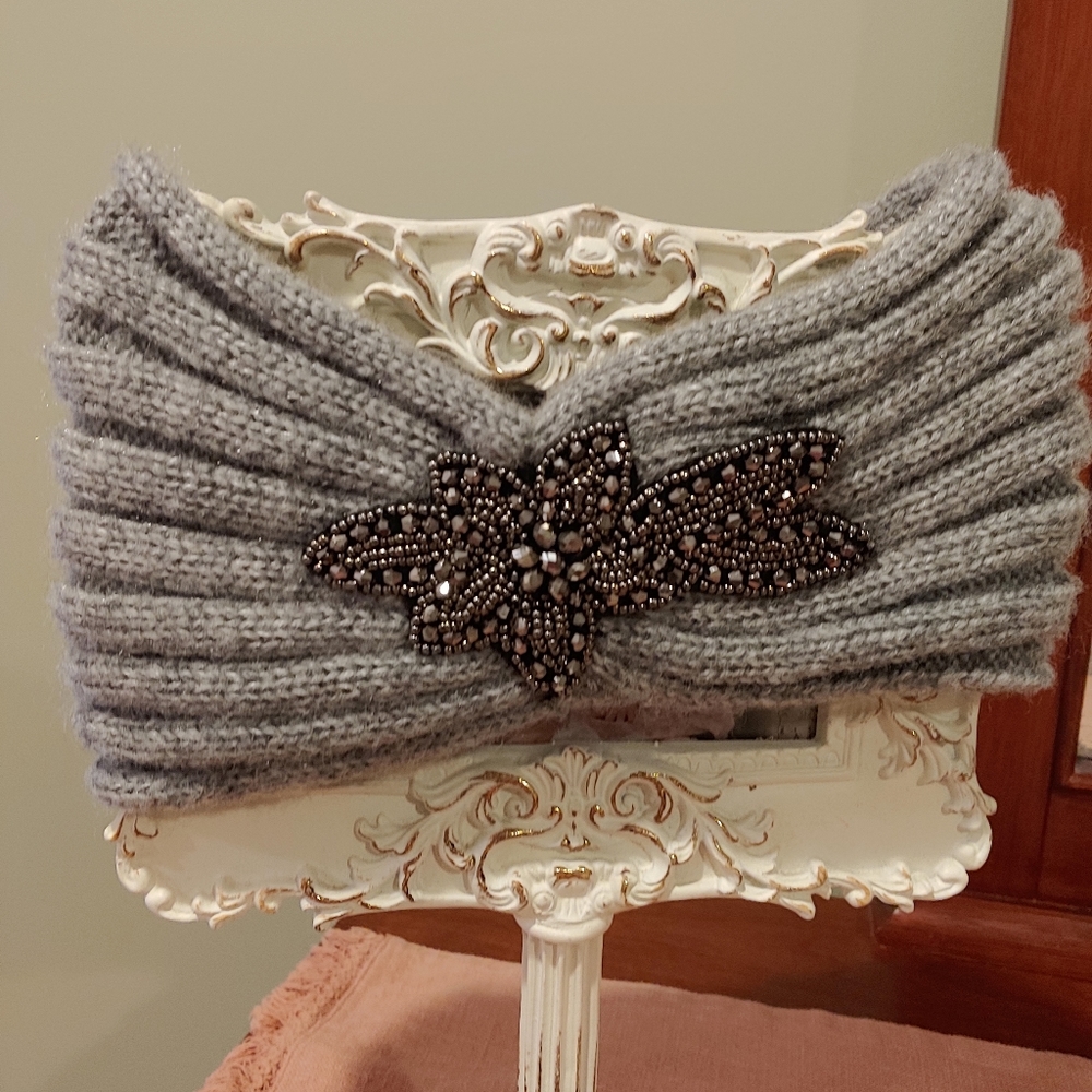 Grey head wrap with rhinestones